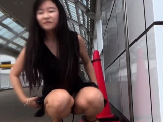 Asian pisses be beneficial to voyeur in reintroduce